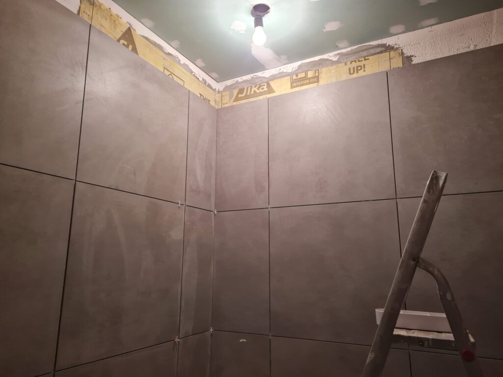 Badkamer voor, tijdens en na 8.02