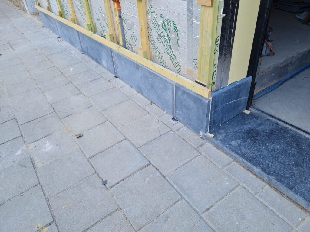 Gevel voor, tijdens en na 2.17