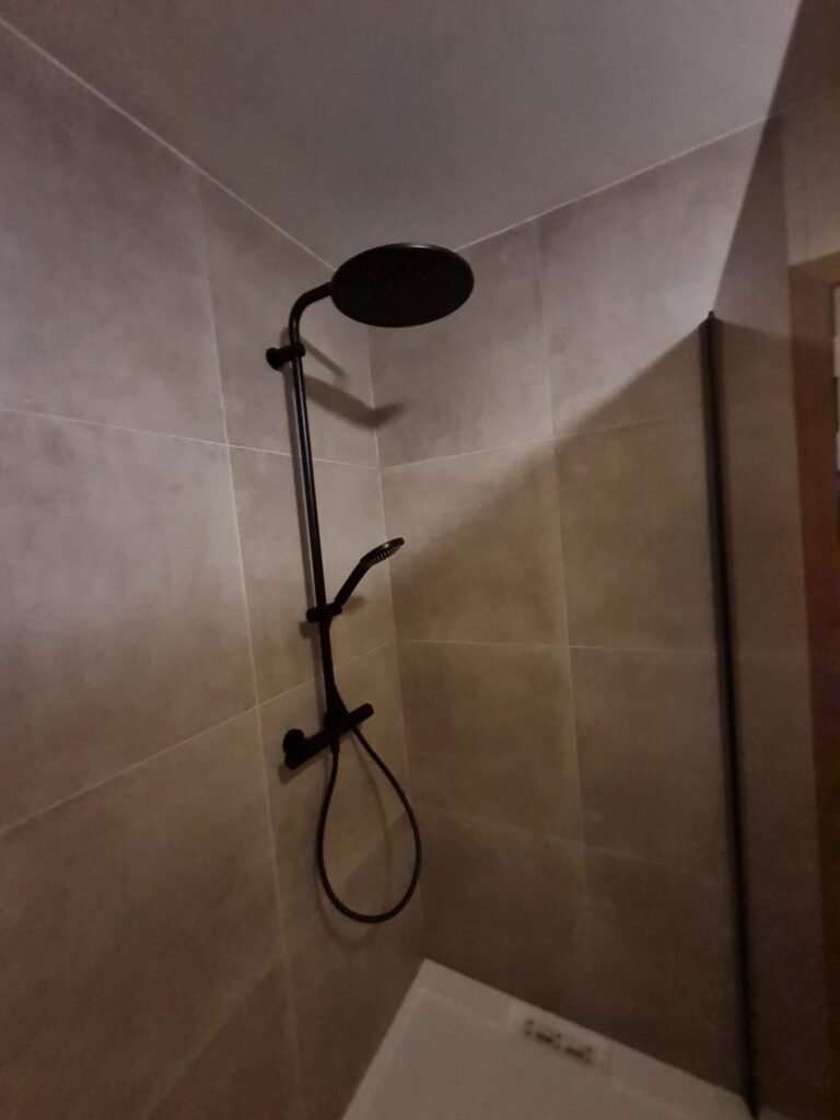 Badkamer voor, tijdens en na 5.09