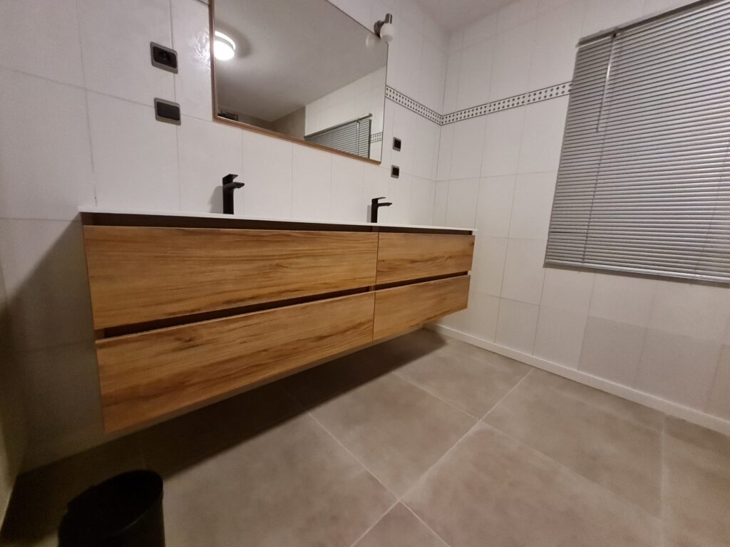 Badkamer voor, tijdens en na 5.10