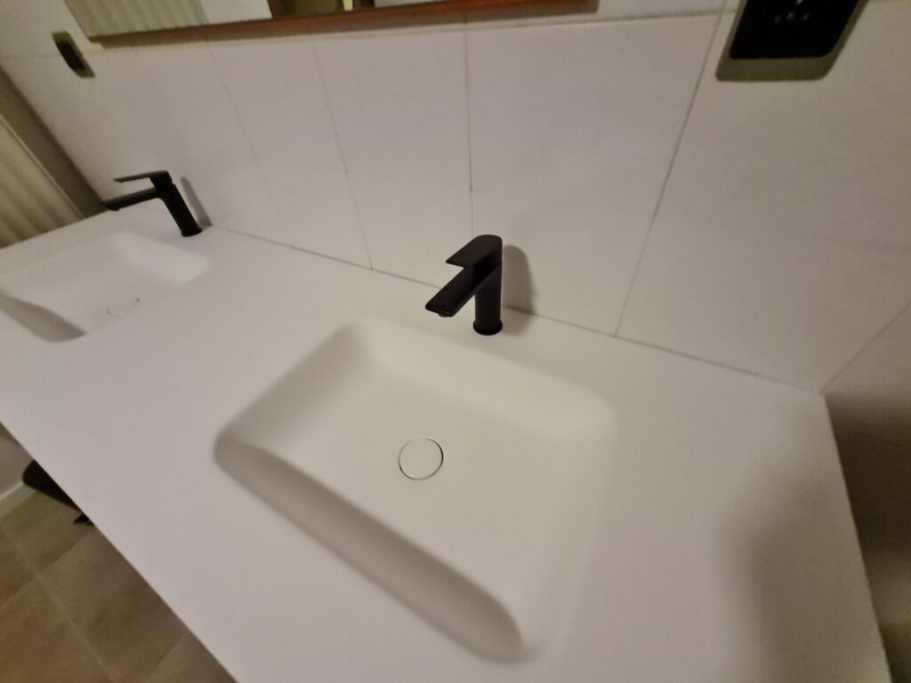 Badkamer voor, tijdens en na 5.13