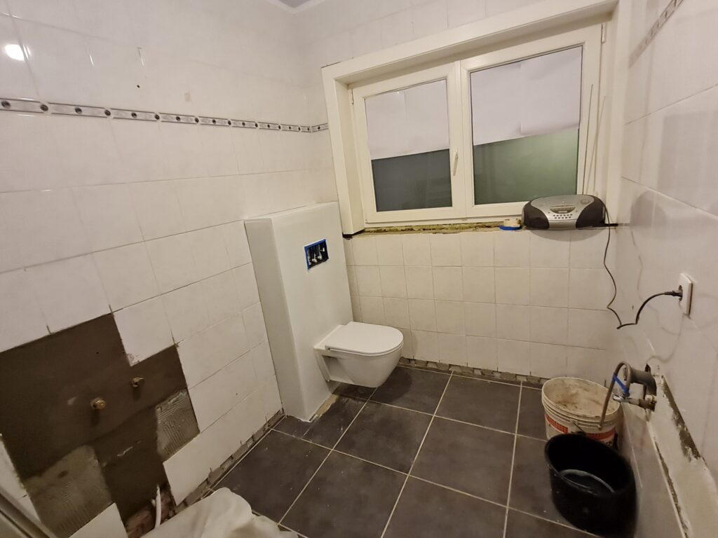 Badkamer voor en na 2.01