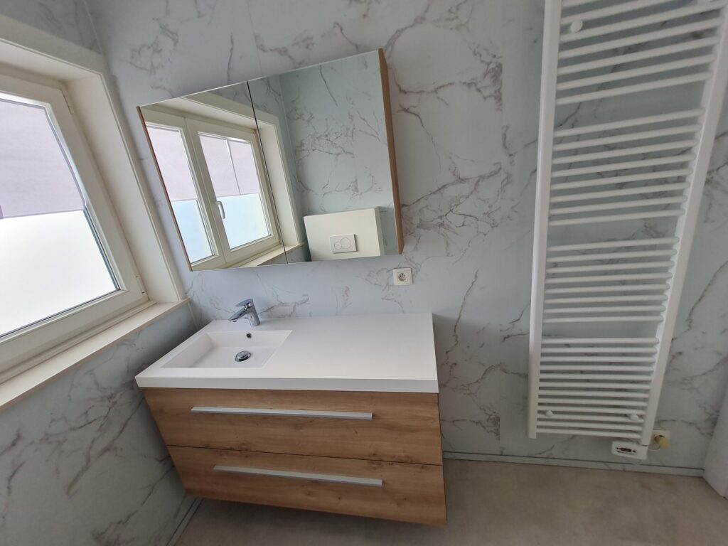 Badkamer voor en na 2.10